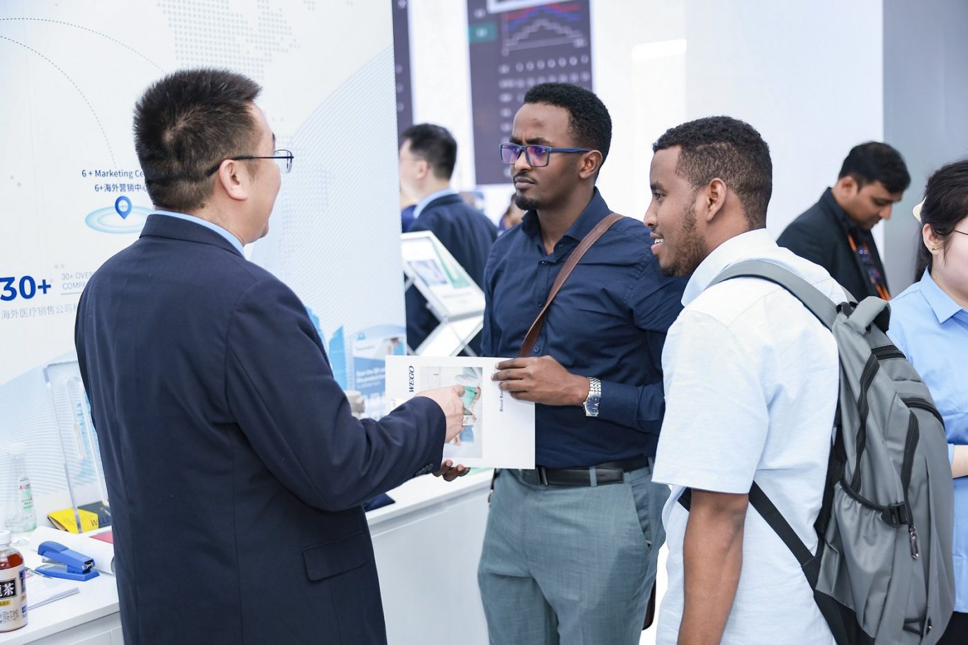 WYX1037.JPGtplv 9lv23dm2t1 resize animforce v1 1600 3000 gif